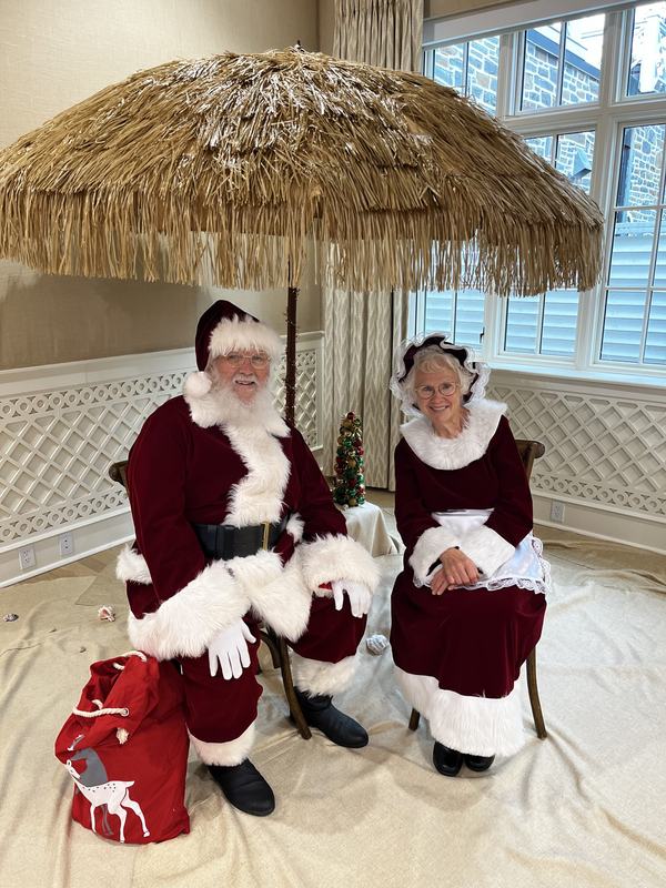 Santa John and Mrs. Claus with families, photo 3 of 21