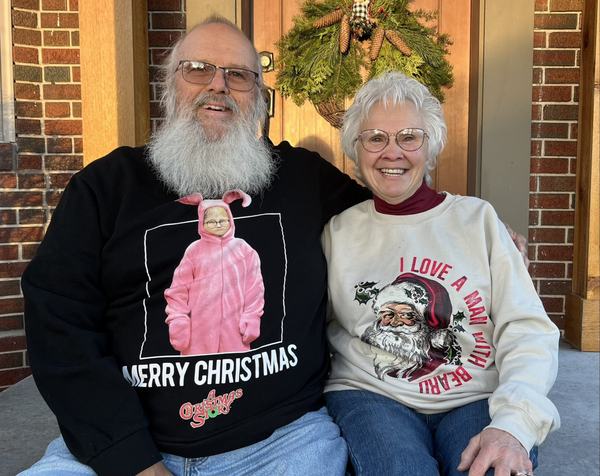 Santa John and Mrs. Claus with families, photo 8 of 21